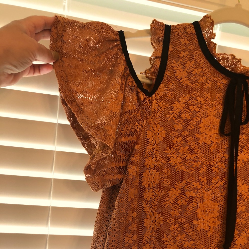 MERAKI Vintage Style Lace Top - Picture 2 of 4
